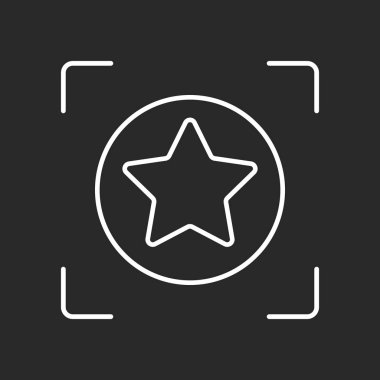 Daire kutsal kişilerin resmi içinde yıldız. Beyaz nesne kamera otomatik odaklama koyu arka plan üzerinde