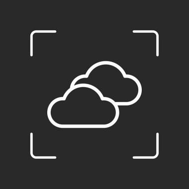 Çoğunlukla bulutlu simgesi. İnce anahat ile basit doğrusal simgesi. Beyaz nesne kamera otomatik odaklama koyu arka plan üzerinde