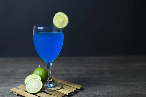 Blue Hawaii Lemon ready to drink, Close-up, Copy-space. — Stock Photo, Image