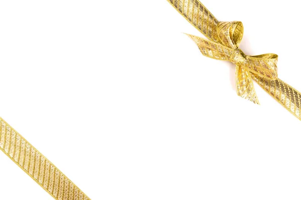 Arco de ouro amarrado usando fita de seda — Fotografia de Stock
