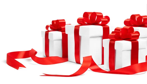 Coffrets Cadeaux Noël Avec Rubans Rouges Sur Fond Blanc Carte — Photo