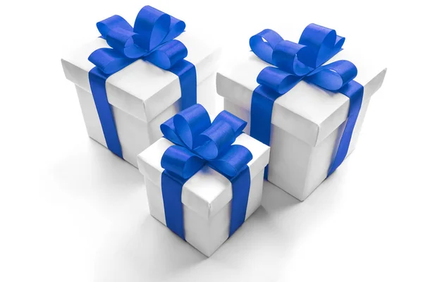 Kerst en oud en nieuw dag. Drie rode geschenk doos witte achtergrond — Stockfoto