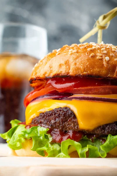 Burger ve içki