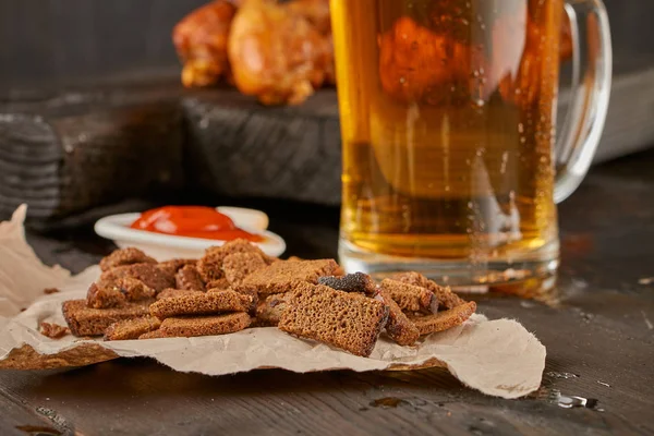 bira, hapşırık ve tavuk