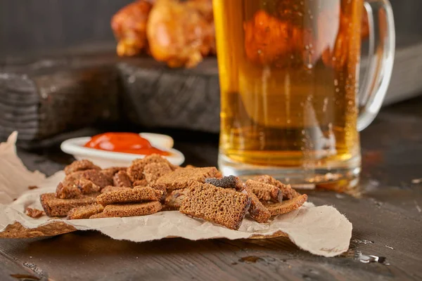 bira, hapşırık ve tavuk