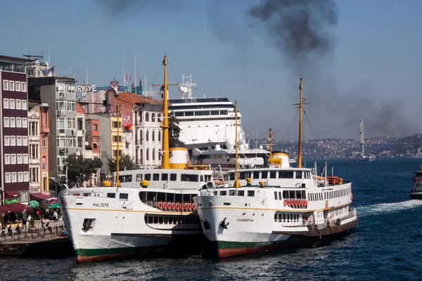 Ferries Istanbul City — Stock Photo, Image