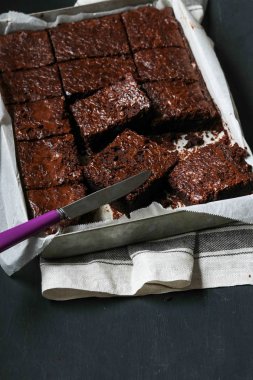 Ev yapımı kek çikolatalı kek