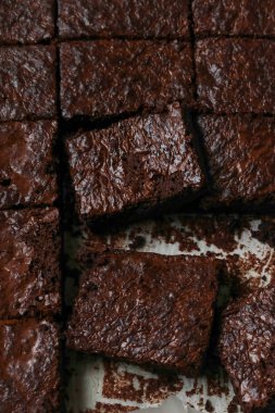 Ev yapımı kek çikolatalı kek