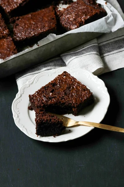 Ev yapımı kek çikolatalı kek