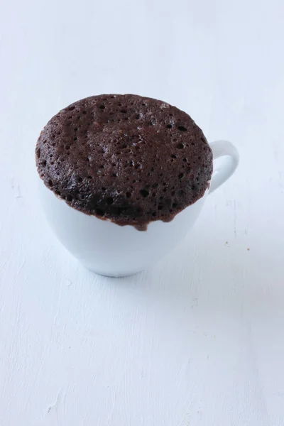 Mug Cake Sur Fond Blanc — Photo