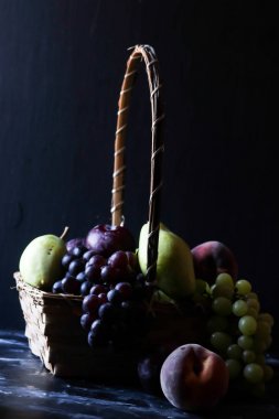 Natürmort meyveleri, üzüm, erik, şeftali ve armut