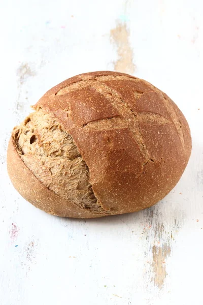 Chléb Celozrnný Chléb Bílém Pozadí — Stock fotografie