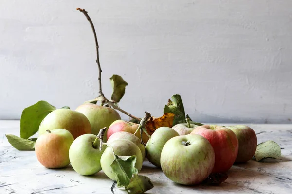 Organic Fresh Natural Apple Fruits — Stock Photo, Image