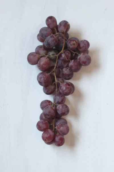 Grape Frukter Vit Trä Bakgrund — Stockfoto