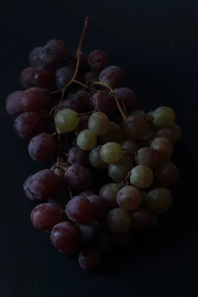 Frutas Uva Sobre Fondo Negro — Foto de Stock