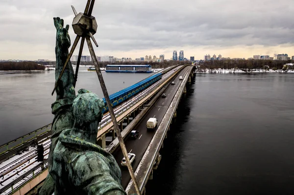 Fotoğraf Kiev uçak üzerinde yapılan