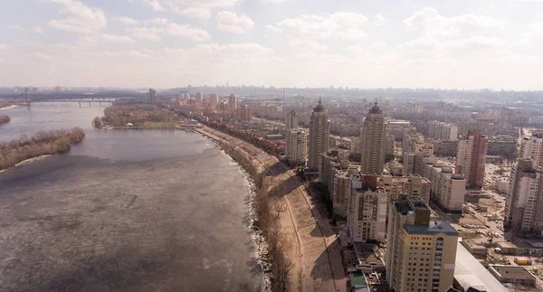 Fotoğraf Kiev uçak üzerinde yapılan