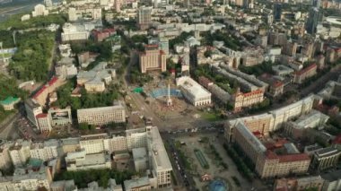 Kiev, Ukrayna-Temmuz 2019: Kiev Bağımsızlık Meydanı. Ukrayna'nın tarihi manzaraları. Havadan görünüm drone görünümü