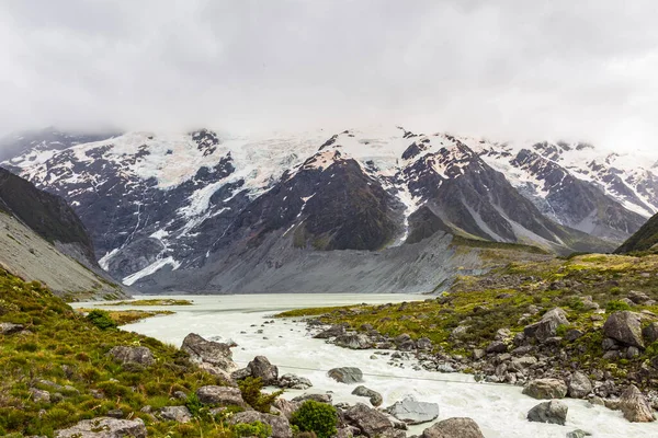 Göl Dağlarla Çevrilidir Mueller Gölü Güney Alpleri Yeni Zelanda — Stok fotoğraf