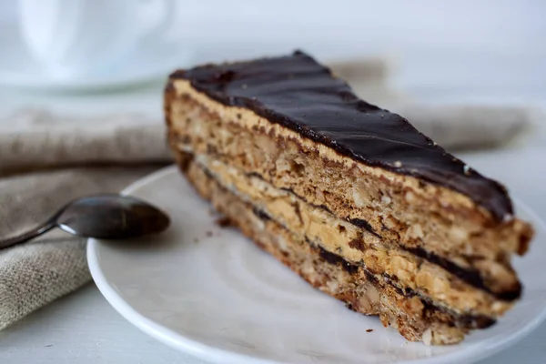 Wooden Table Slice Cake White Plate — Stock Photo, Image