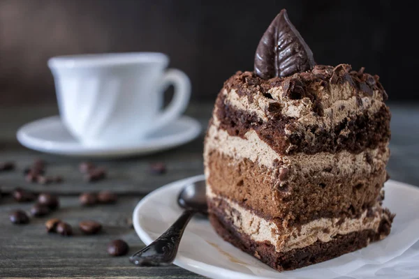 Wooden Table Slice Cake White Plate — Stock Photo, Image