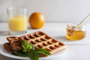 Viyana ve Belçika Waffle bal ile