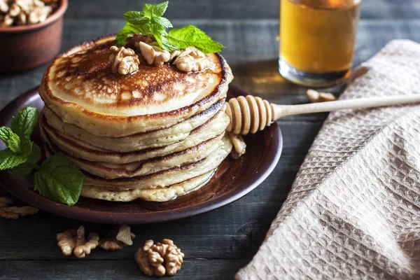 Pancakes Honey Nuts — Stock Photo, Image