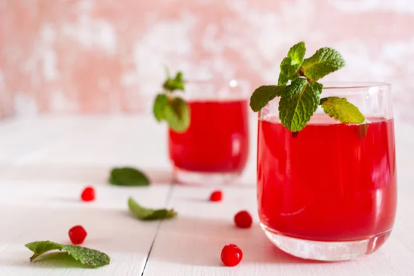 Table Juice Viburnum Berries Mint Ice — Stock Photo, Image