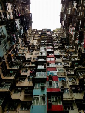 Yick Hong Kong'da bina yağ