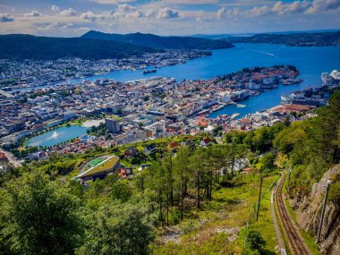 Yukarıdan Bergen şehir manzarası
