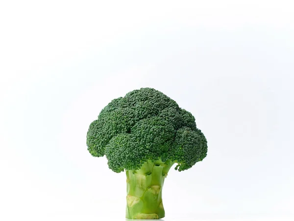 Rauwe Broccoli Geïsoleerd Witte Achtergrond — Stockfoto
