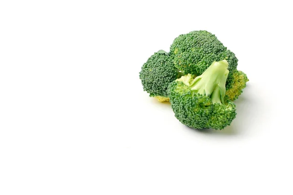 Bílé Pozadí Syrové Brokolice Samostatný — Stock fotografie