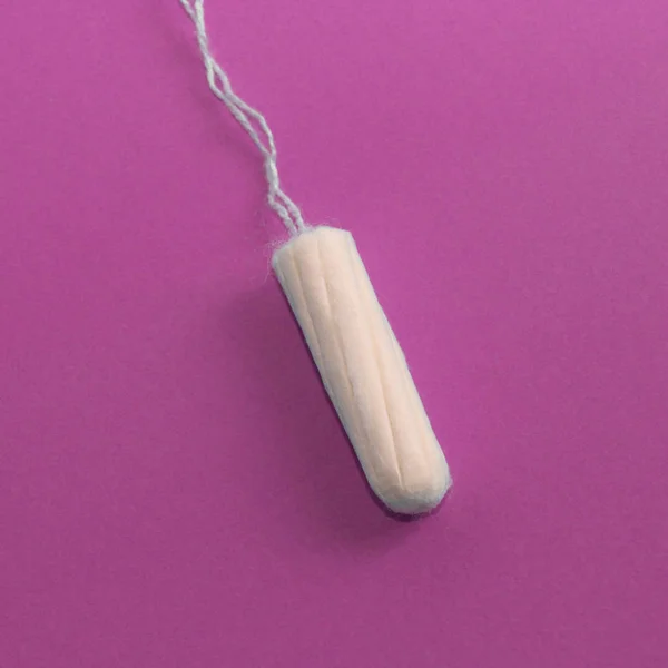 Een Hygiënische Tampon Vrouwelijke Hygiëne Persoonlijke Verzorging Kritieke Dagen Van — Stockfoto