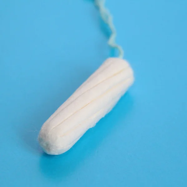 Een Hygiënische Tampon Vrouwelijke Hygiëne Persoonlijke Verzorging Kritieke Dagen Van — Stockfoto