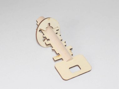 Ahşap anahtar mantık kalkınma. Çocuklar için bulmaca.