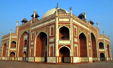 Hümayun - Delhi, Hindistan'ın ünlü dönüm noktası incisi Türbesi.