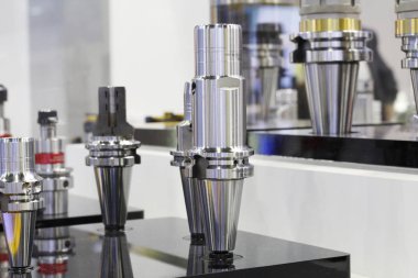 CNC makine için büyük boy frezeleme chuck. Metal.