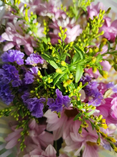 Belles Fleurs Nuances Pourpres Bouquet Fleurs Violettes Beau Bouquet Fleurs — Photo