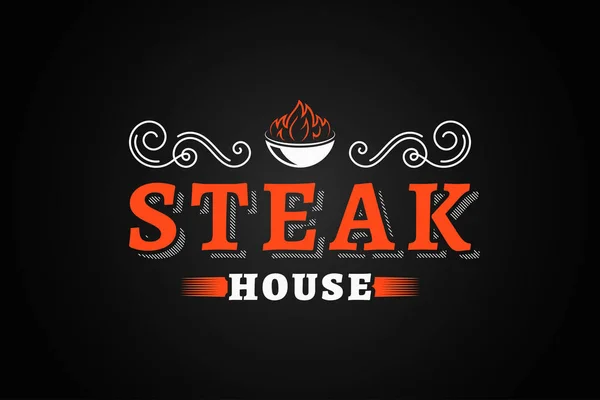 Steak house vintage logo s plamenem ohně na černém pozadí — Stockový vektor