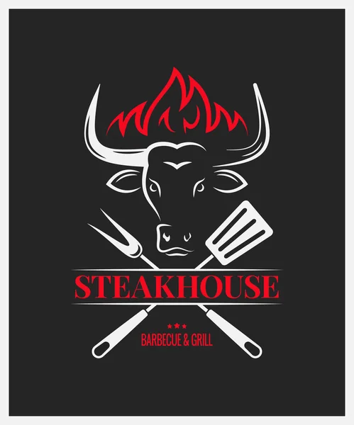Logotipo del asador con cabeza de toro sobre fondo oscuro — Vector de stock