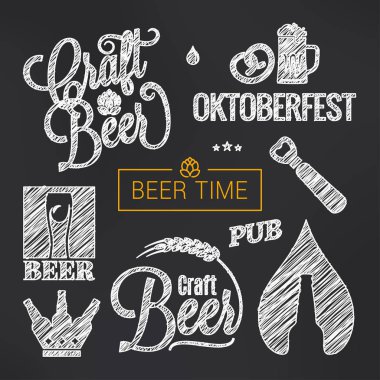 Bira sketch vektör kümesi. Bira cam ve şişe