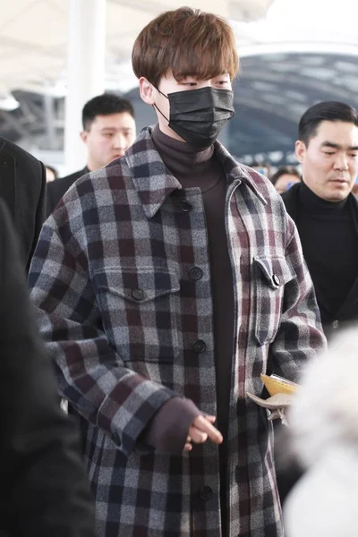 Güney Koreli Aktör Model Lee Jong Suk Merkezi Fanlar Pekin — Stok fotoğraf