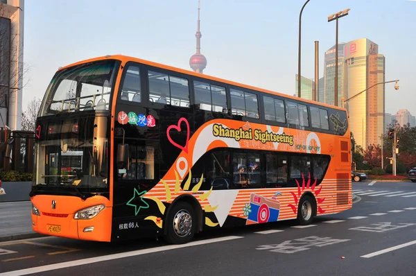 Een Kunstmatige Intelligentie Dubbeldekker Sightseeing Bus Ontwikkeld Door Beijing Based — Stockfoto