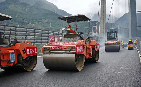 Ponte Xingkangte Autostrada Che Collega Città Contea Kangding Costruzione Sul — Foto Stock