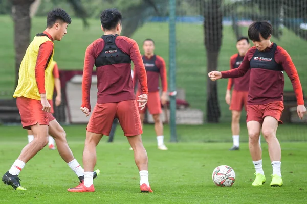 Členové Čínské Národní Fotbalové Reprezentace Zúčastnit Tréninku Pro 2019 Afc — Stock fotografie