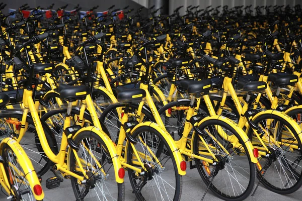 Biciclette Del Servizio Bike Sharing Ofo Sono Illustrate Nella Città — Foto Stock