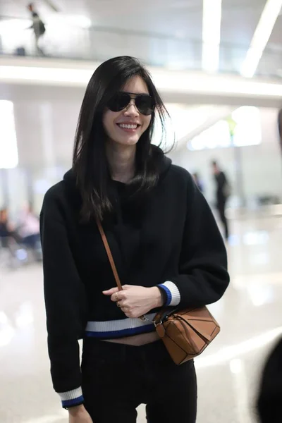 Chinese Model Mengyao Better Known Ming Leaves Terminal Landing Shanghai — Stock Photo, Image