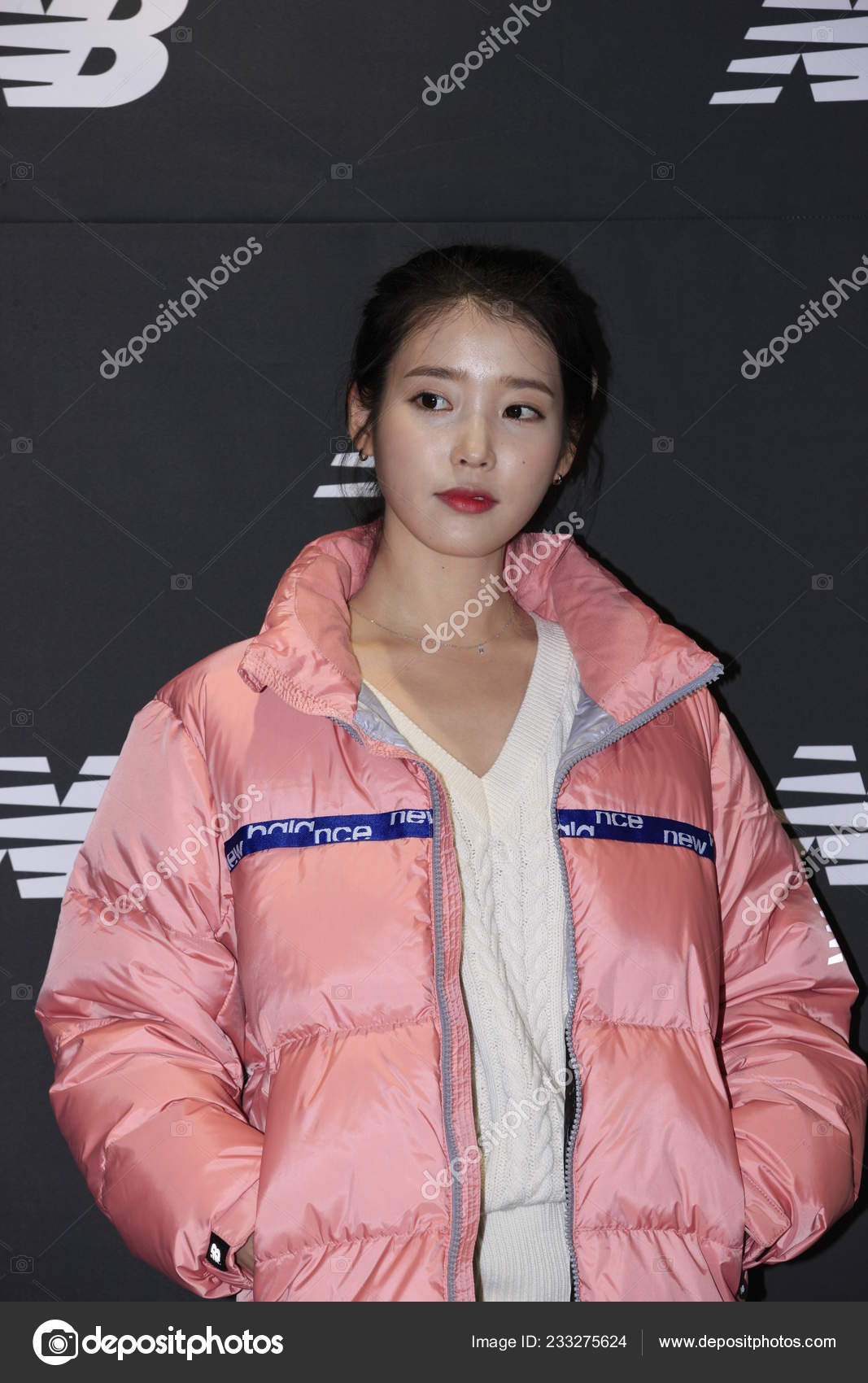 new balance iu jacket