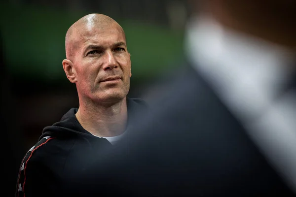 Der Französische Fußball Superstar Und Trainer Zinedine Zidane Beim Eröffnungsspiel — Stockfoto