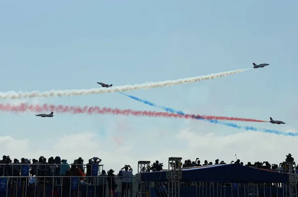 Chinas Flugzeuge Des Kunstflugteams Hongying Roter Adler Der Chinesischen Luftwaffe — Stockfoto